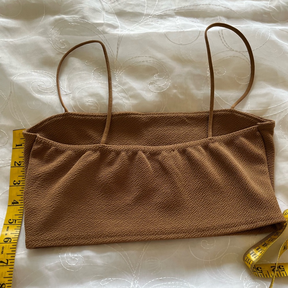 Boohoo Size 4 Sleeveless Tan Crop Top - Picture 6 of 7